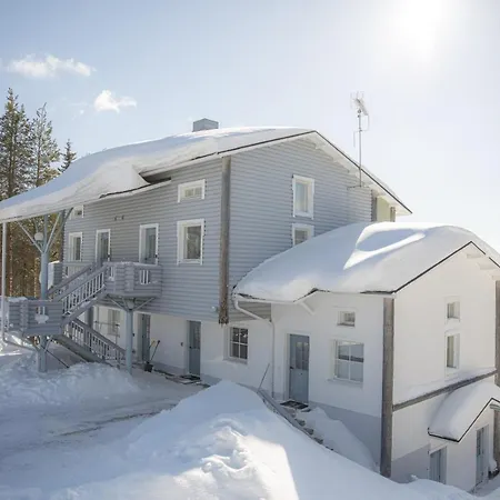 Naekoealahuoneisto Aarni & Naava Apartment