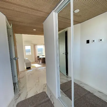 Naekoealahuoneisto Aarni & Naava * Ukkohalla